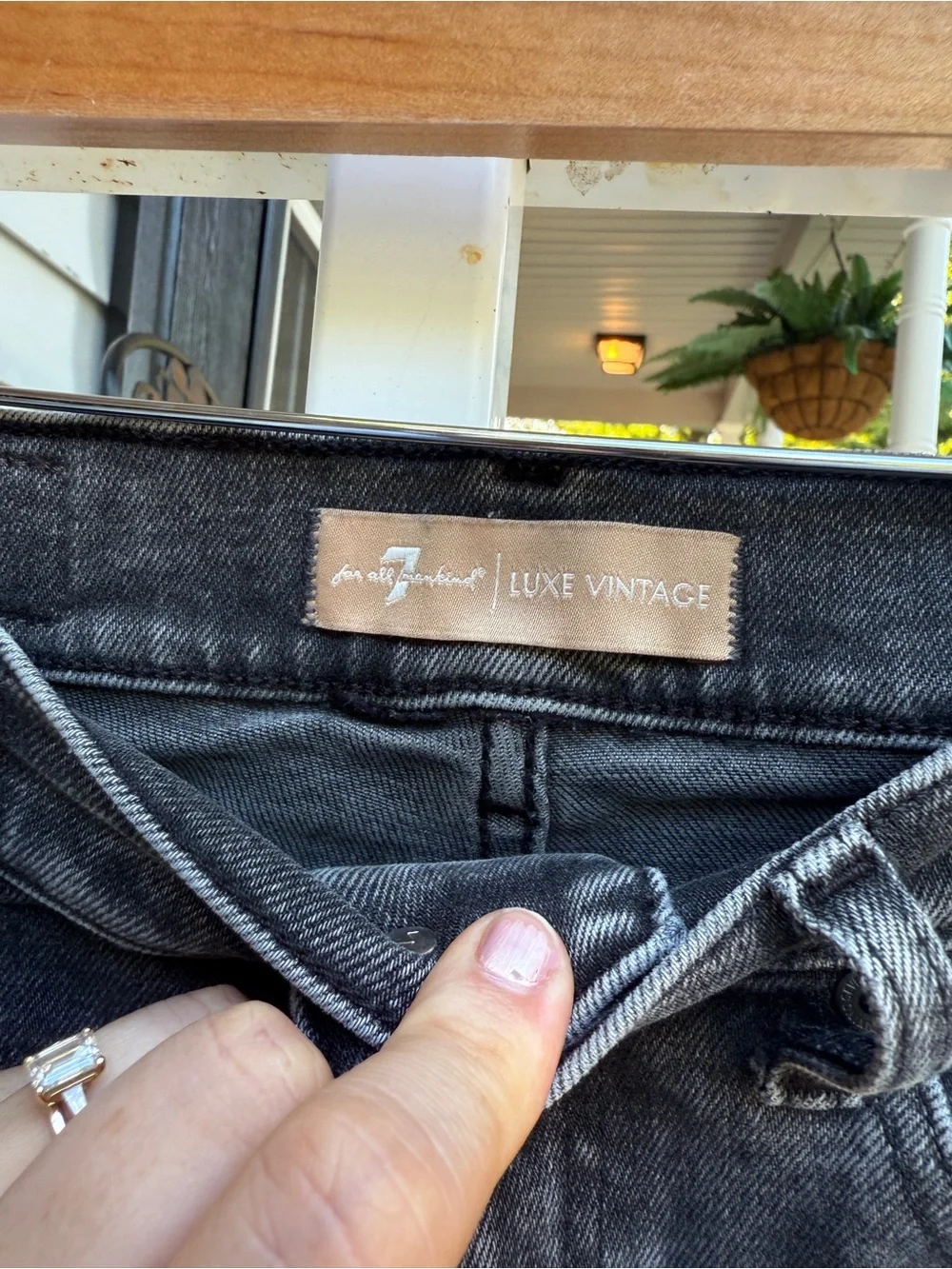 7 For all Mankind Luxe Vintage Black Gray Stretchy Wide Leg Jeans Size 27 in